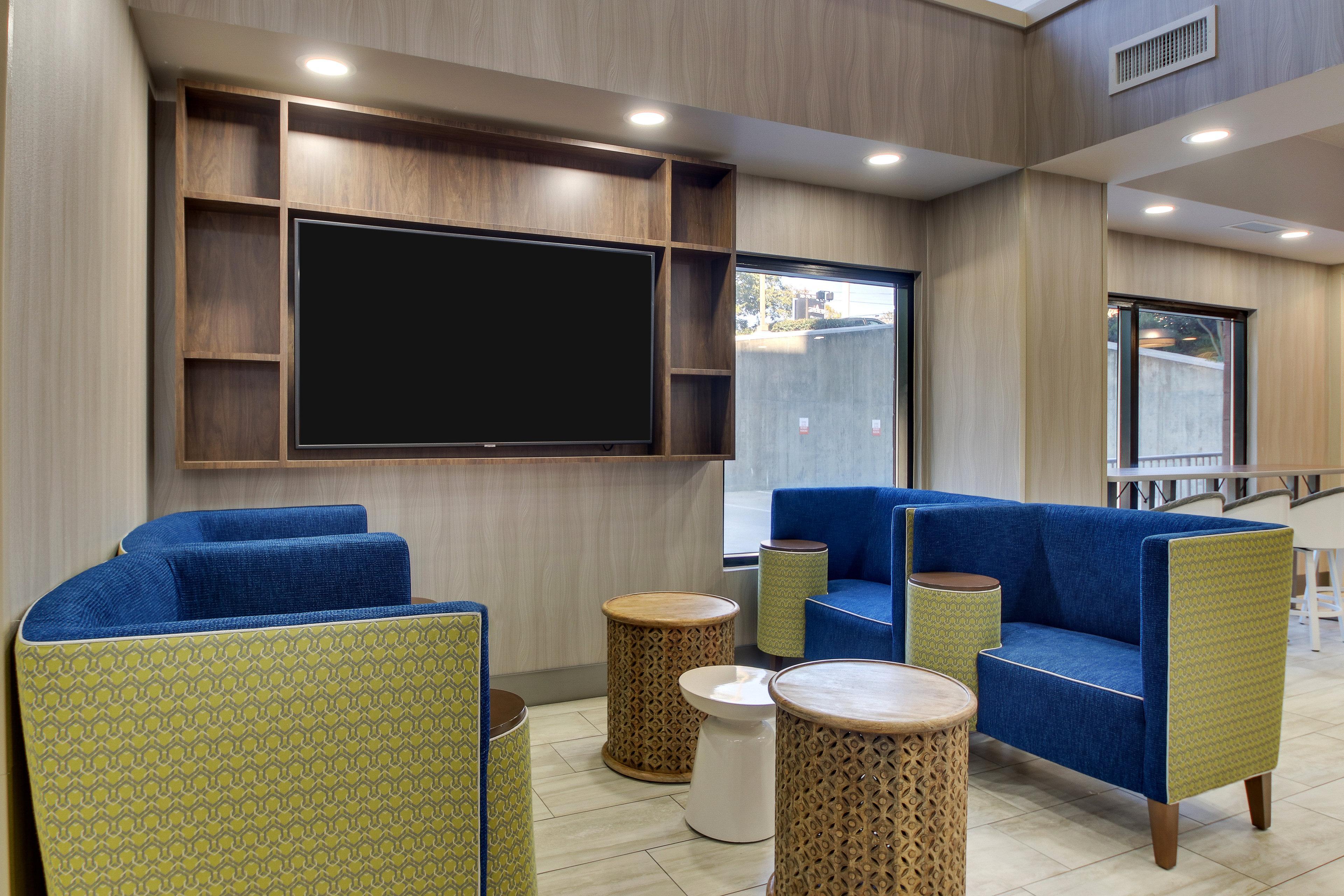 Holiday Inn Express & Suites Atlanta Perimeter Mall Hotel By Ihg Sandy Springs Eksteriør bilde