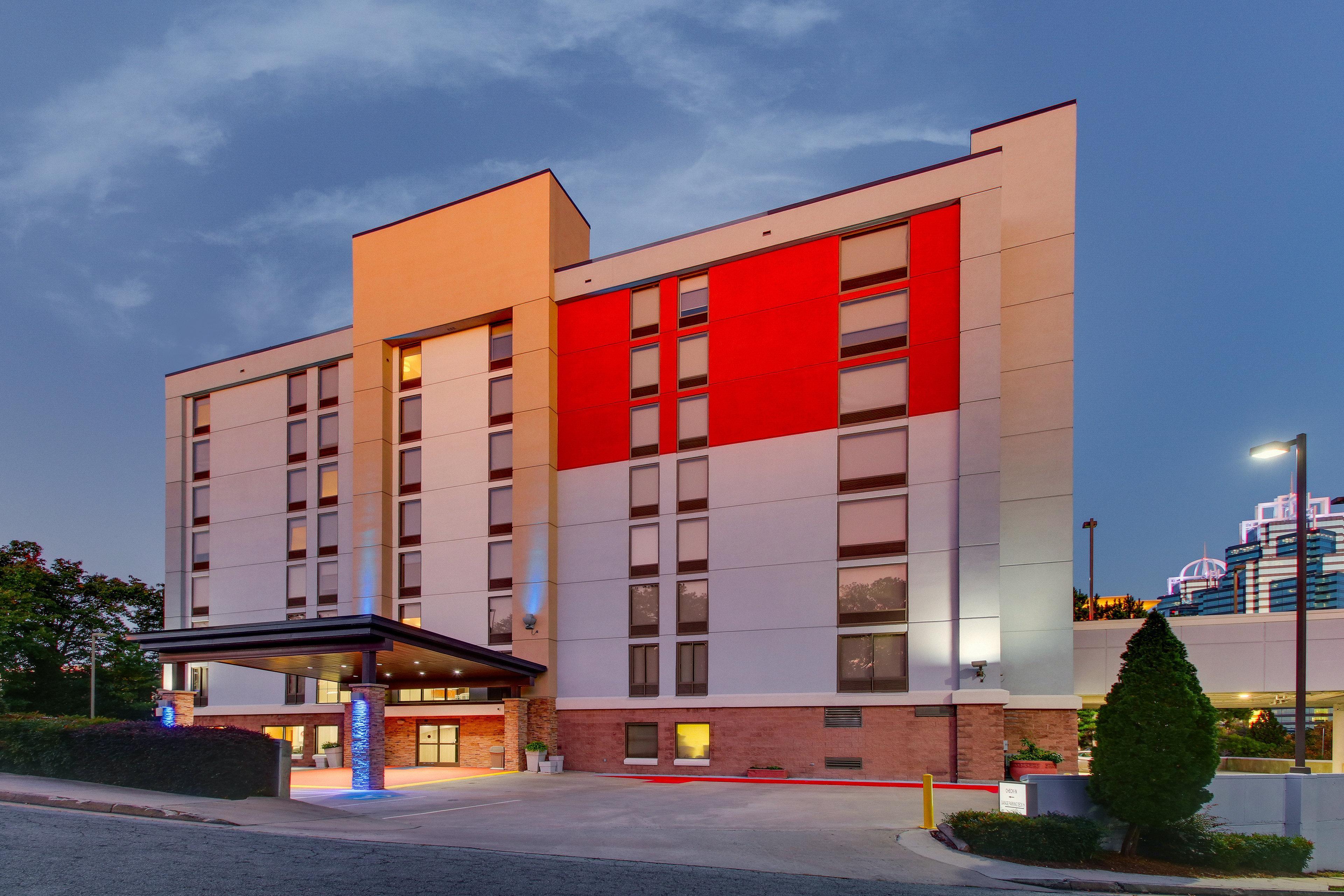 Holiday Inn Express & Suites Atlanta Perimeter Mall Hotel By Ihg Sandy Springs Eksteriør bilde
