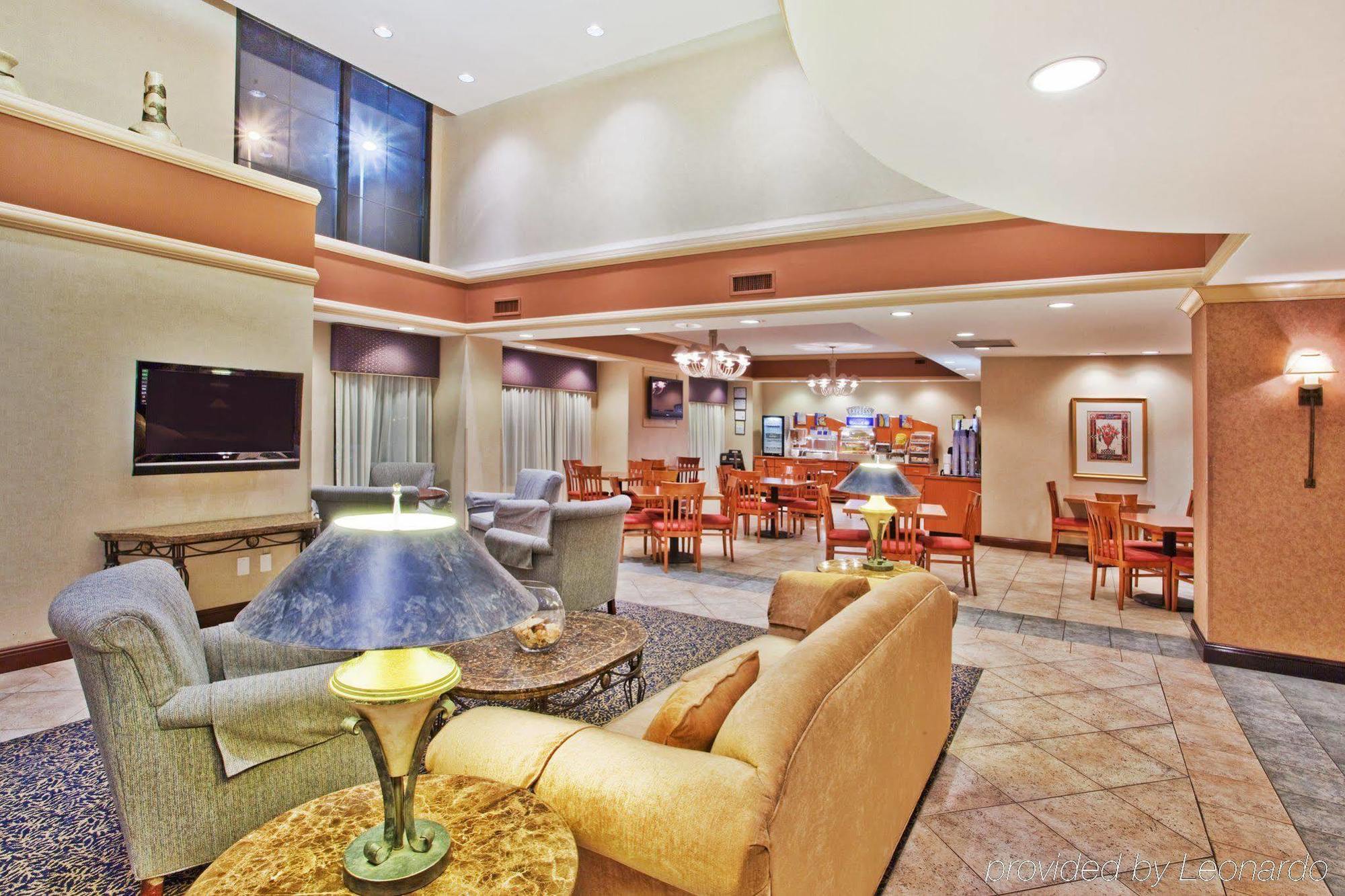 Holiday Inn Express & Suites Atlanta Perimeter Mall Hotel By Ihg Sandy Springs Interiør bilde