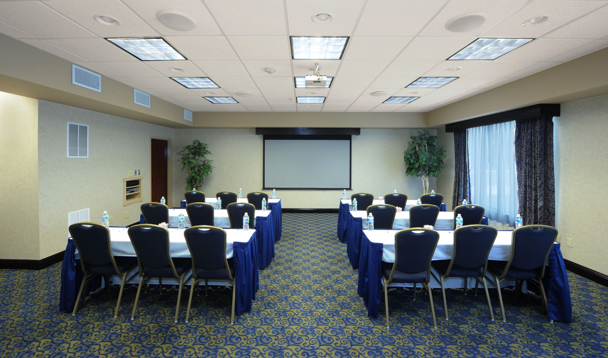 Holiday Inn Express & Suites Atlanta Perimeter Mall Hotel By Ihg Sandy Springs Eksteriør bilde