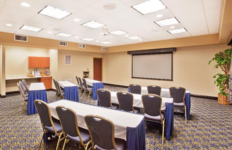 Holiday Inn Express & Suites Atlanta Perimeter Mall Hotel By Ihg Sandy Springs Eksteriør bilde